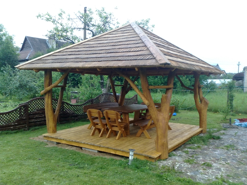 Gazebo with a wooden floor and trunk columns No. 16-7