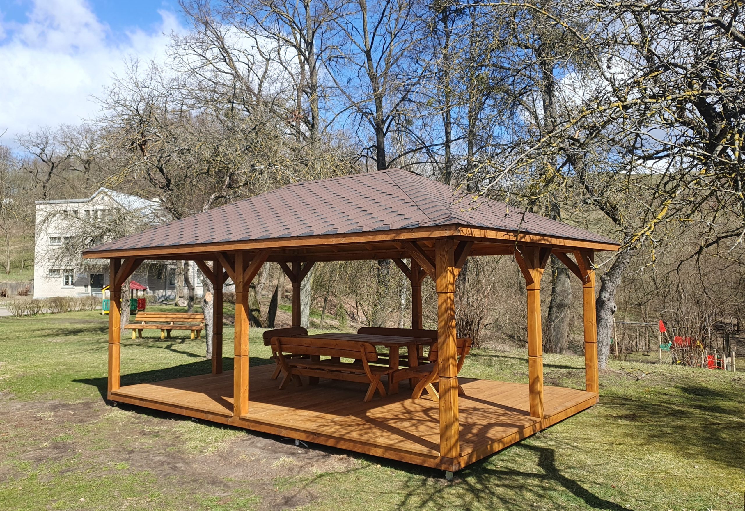 Rectangular gazebo with hewn posts and a spacious floor No. 16-10